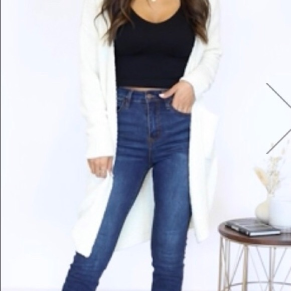 PINK LILY AROUND THE CORNER CREAM FUZZY CARDIGAN XS - Picture 3 of 3